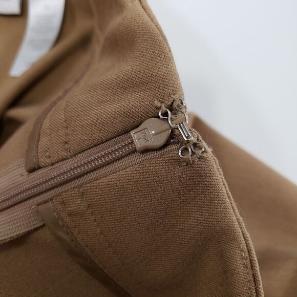 Liz Claiborne Lizsport Michaela Woman's Stain Resistant Pants, Size 10 - Picture 7 of 12